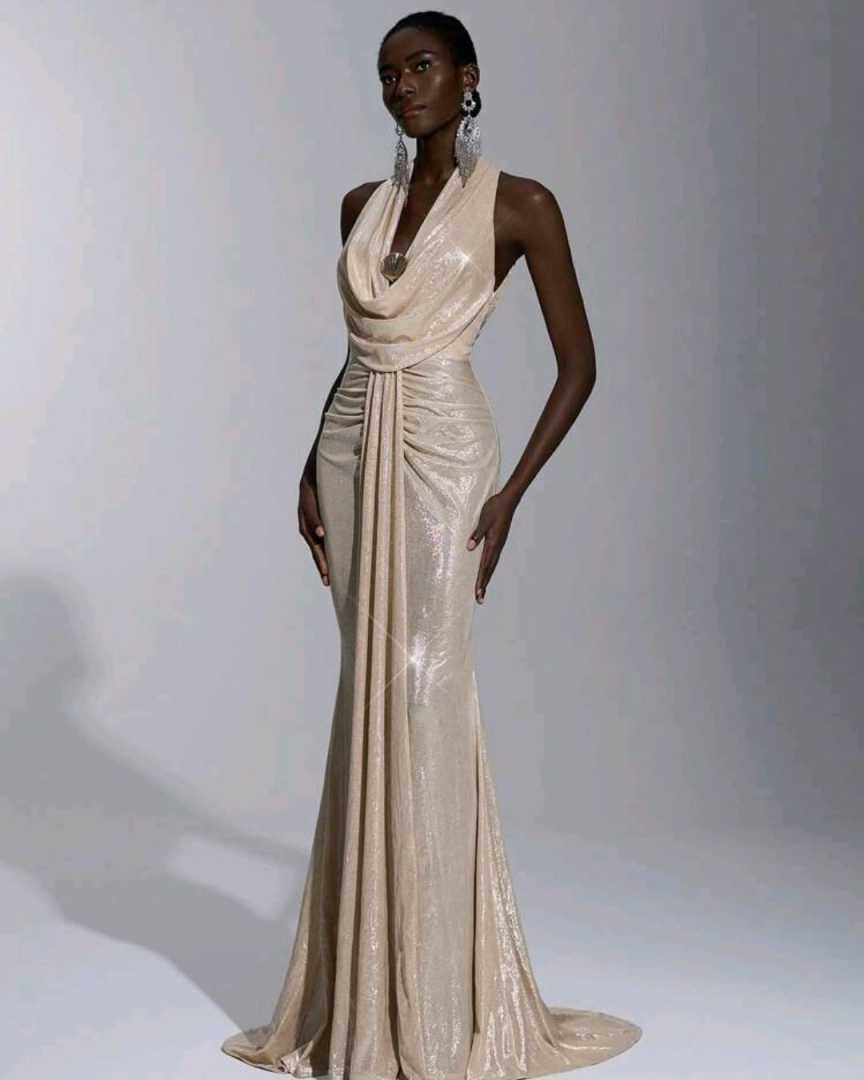 Shining Evening Dresses Mermaid Halter Sleeveless Gold Sequins Women Prom Gowns Party Dresses Customized