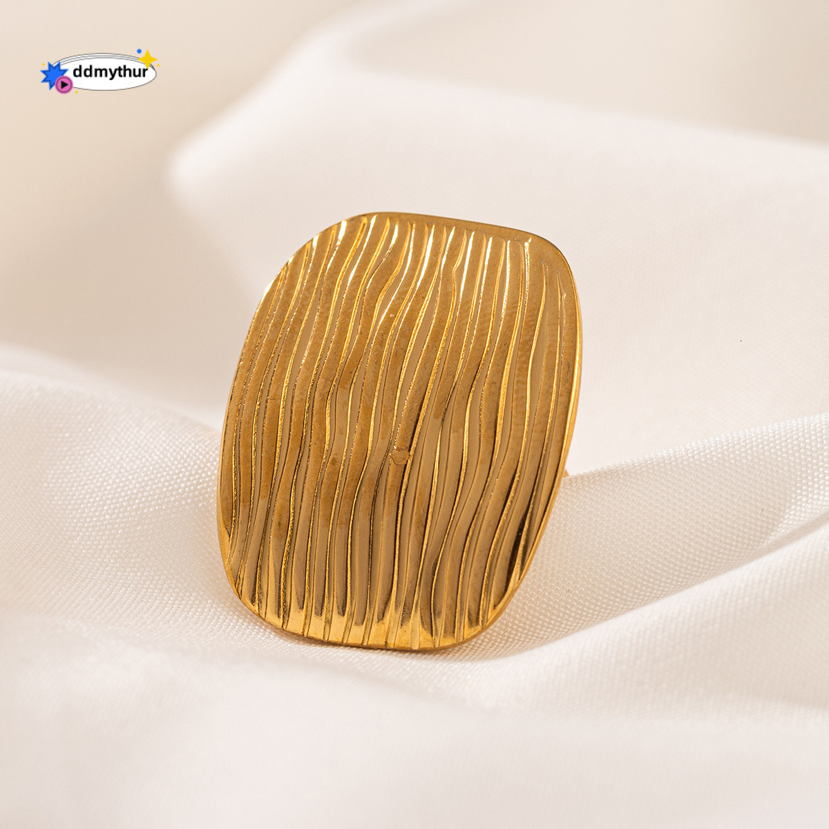 Stainless Gold Open Titanium Steel Waterproof Women's Ring Exaggerated Butterfly Heart-shaped Hand Jewelry ddmythur