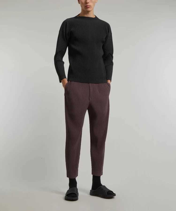 Miyake Pleated Man Long Sleeve T-Shirt Fashion Classic Black Turtleneck Top Z250725