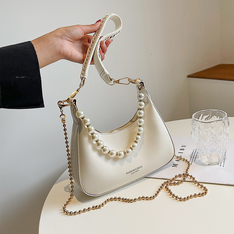 Luxury Luxury bag Brand Designer Bag Women's Bag Spring Summer New Fashion Trendy French Niche Design Baguette Underarm Bag Chain Shoulder Crossb