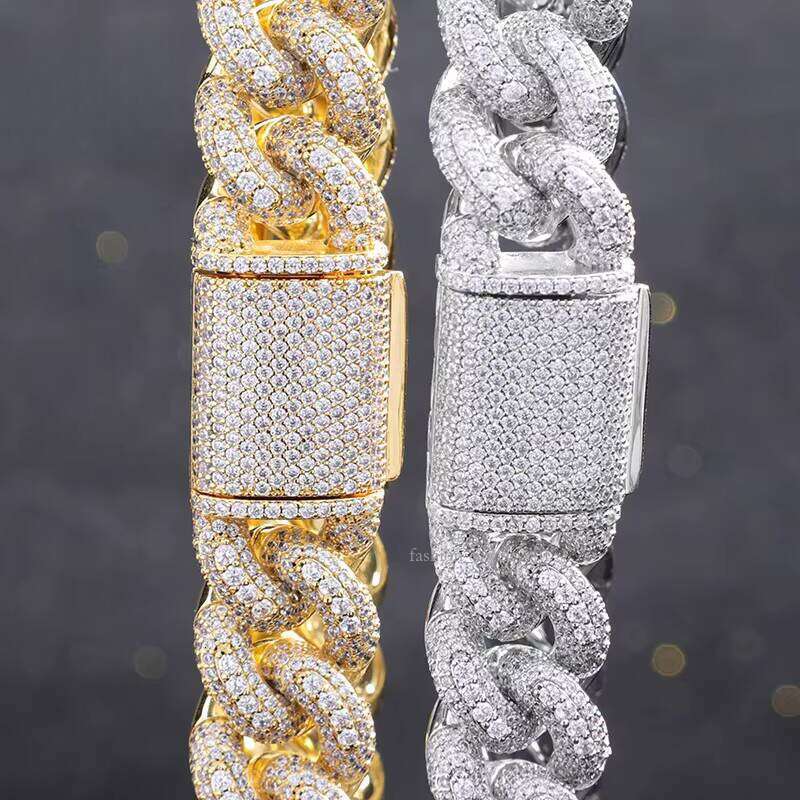 Factory Customization Sier Miami Cuban Link Chain 18mm-24 Inch Moissanite Necklace