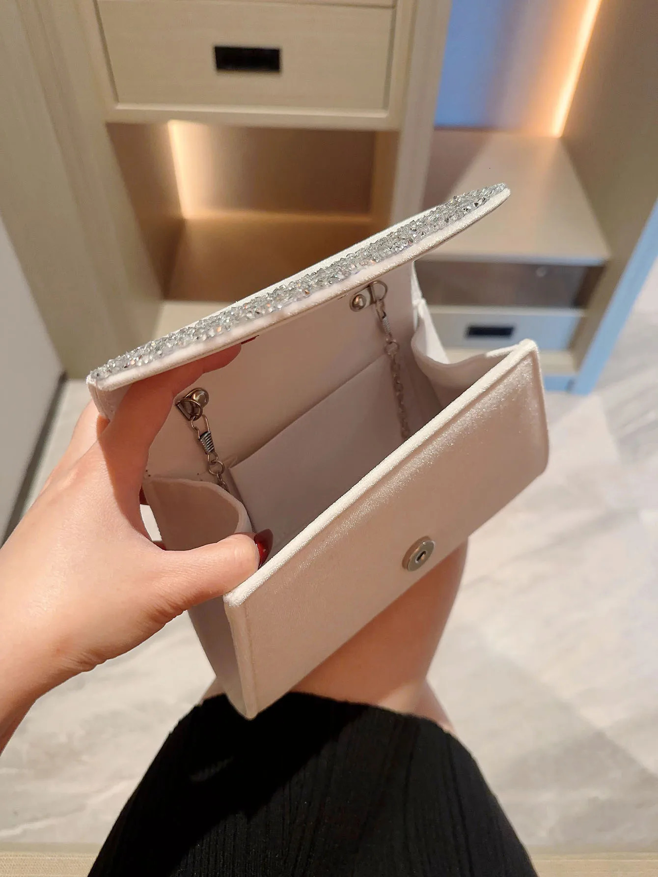 A Shiny Rhinestone Velvet Evening Dress Bag Hand Evening Bag Romantic white Wedding Bag Banquet Bag Bridal Bag Chain Bag Formal Party Bag Prom Bag Env