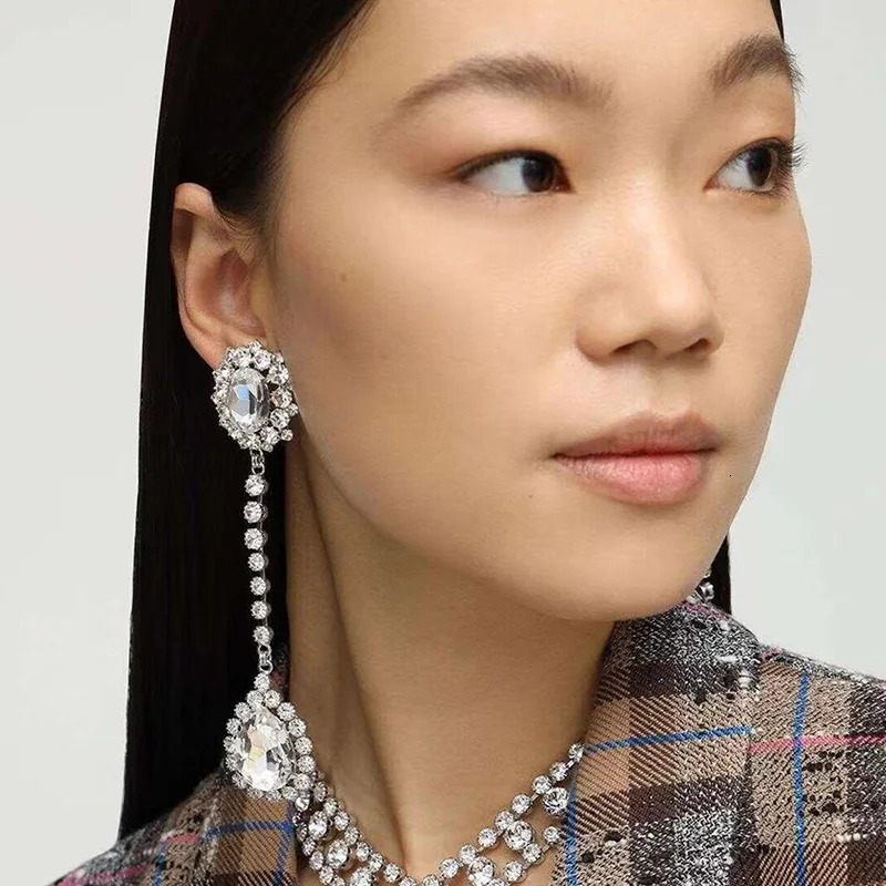 Stonefans Fashion Shiny Long Oval Earrings for Women ious Water Drop Pendant Claw Chain Jewelry Party 250715