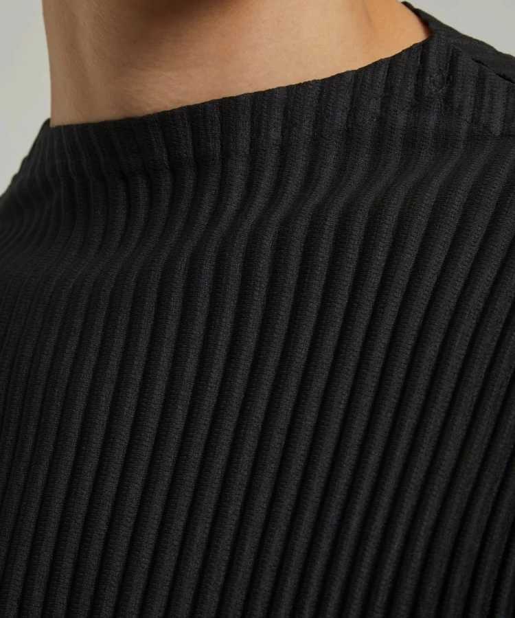 Miyake Pleated Man Long Sleeve T-Shirt Fashion Classic Black Turtleneck Top Z250725