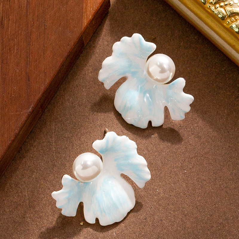 French Style Super Fairy Sweet Fresh Oil Drop Blue Petal Pearl Earrings for Women Light Elegant High-end Sier Needle Ear Jewelry