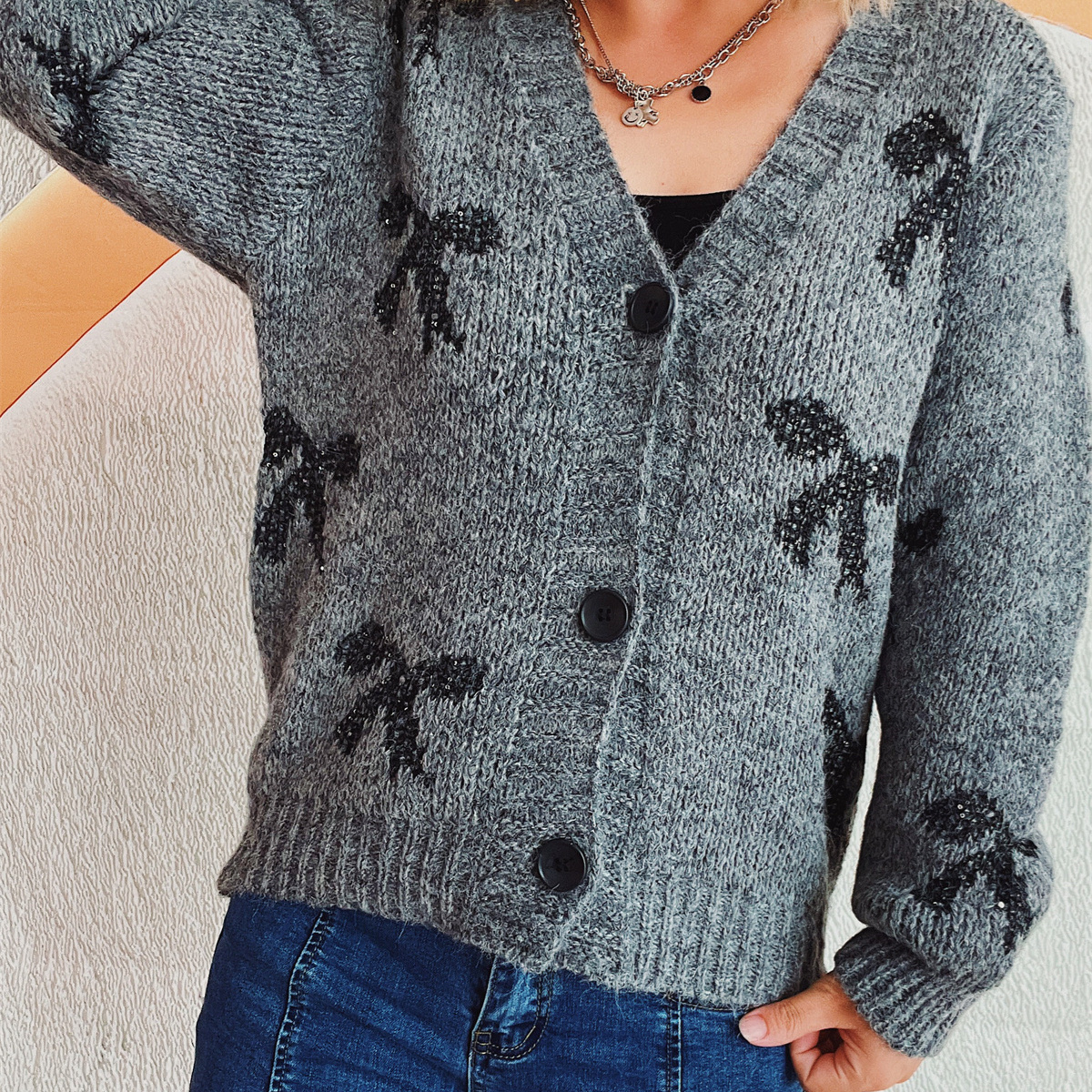 new Free shipping designer sweater for women Commuter sweater simple and fashionable knit base sweater