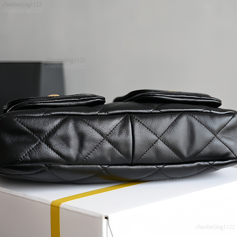 Shoulder-Bag With A Single Handle For Portability, Featuring The Concepts Of Top Designers