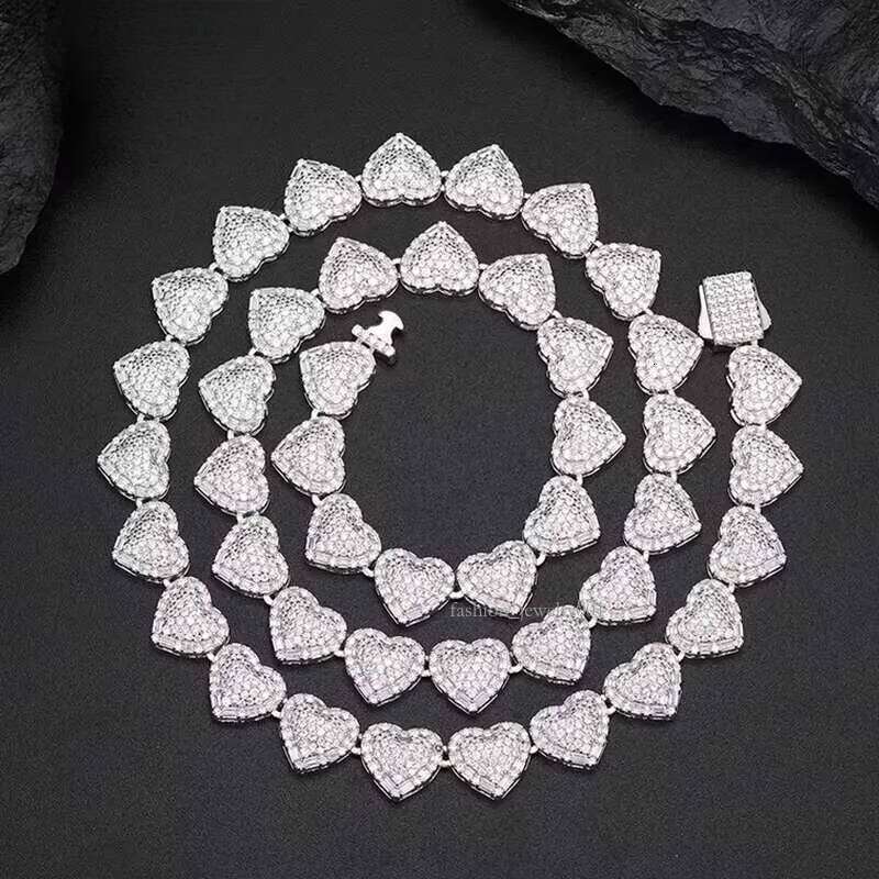 Valentine Day Gift High Quality Fashion Sier 10mm Shape Vvs Moissanite Dia Blue CZ Heart Tennis Chain