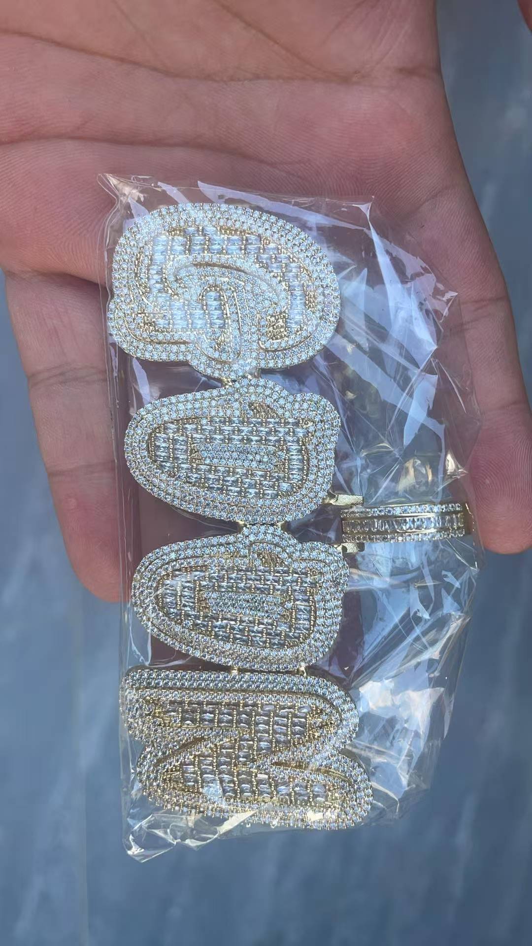 This link is only for orders placed and paid by wholesalers or custom customers. Orders placed by casual customers will be shipped empty boxes.