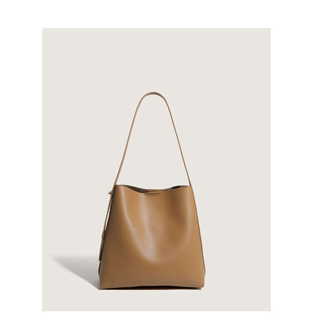 Minimalist Bucket High-End Niche for Women New Trend Large Capacity Commuter Shoulder Crossbody Bag