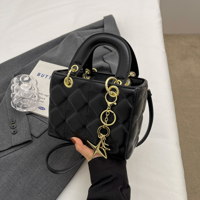 Niche Designer 2025 New Women's Trendy Hot Style Versatile Socialite Crossbody Fashion Handbag Princess Diana Bag