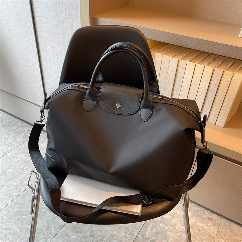 Designer bag 2025 Travel Bag New Model for Women Large Capacity Business Trip Portable Maternity Storage Bag Sports Gym Bag Men Luggage Bag