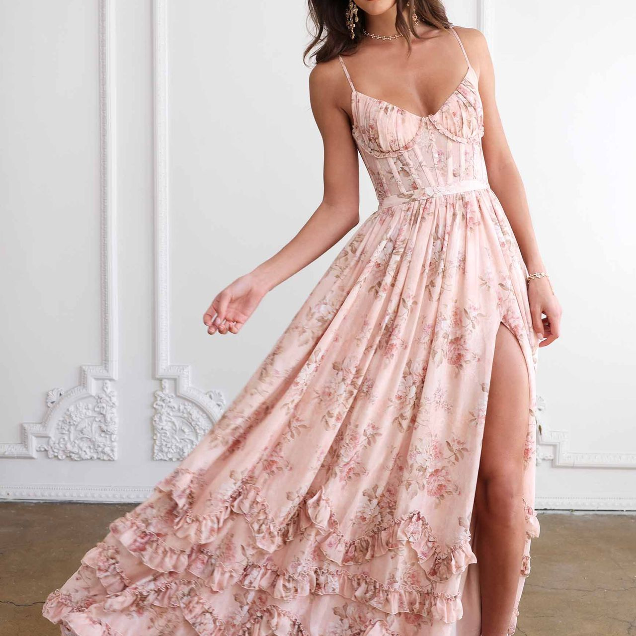 hot Free shipping designer dress for women Fashionable dress simple and casual long sleeved mid length skirt
