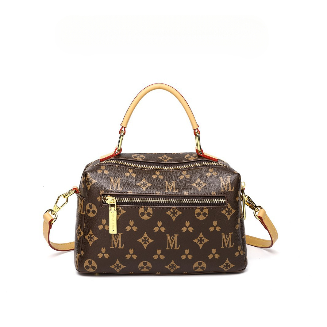 Luxury Brand Designer Bag 2025 New Classic European And American Retro Color Block Crossbody Bag Large-capacity Fashionable Commuting Single-shoulder 