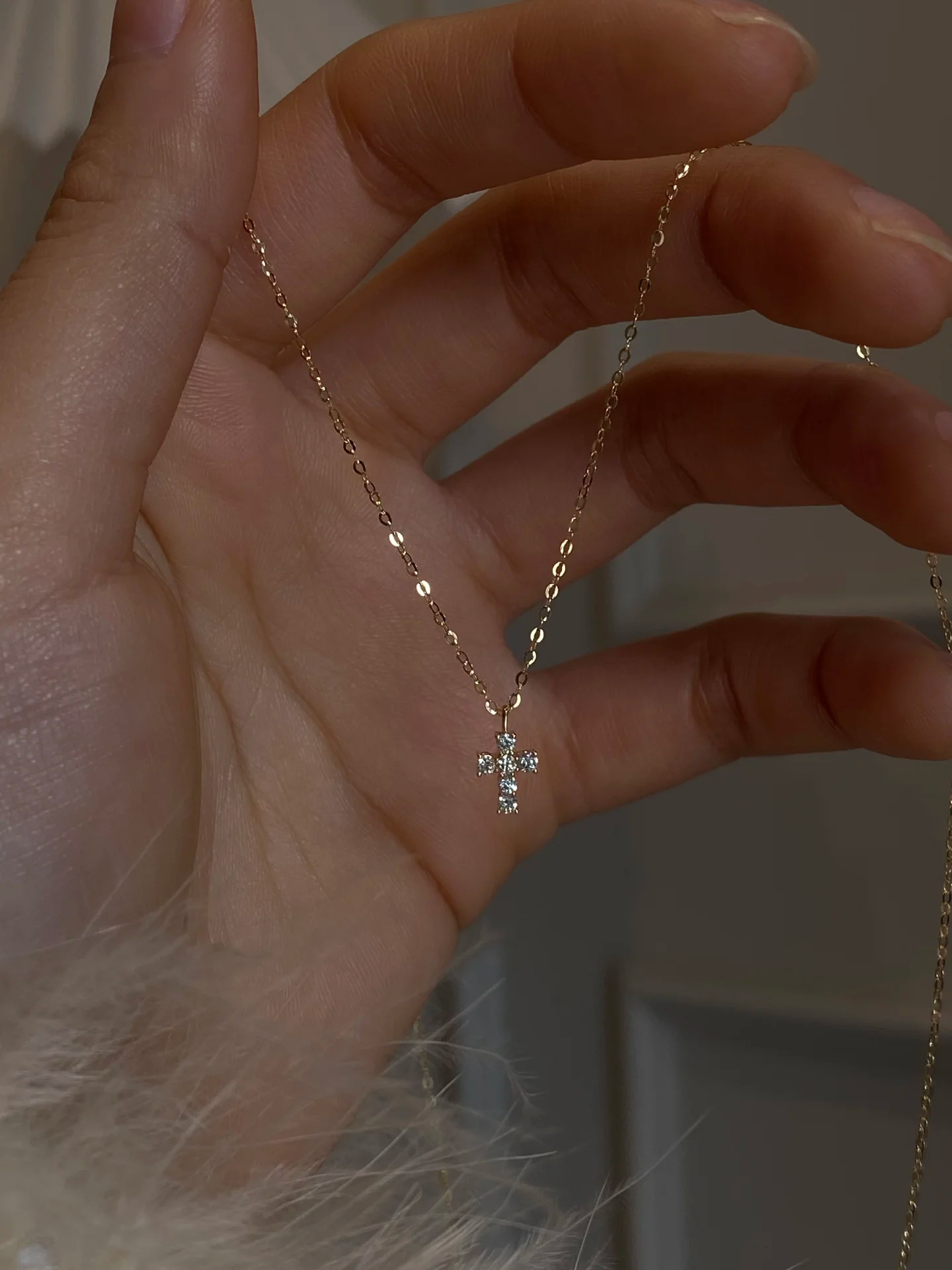 Choucong Brand Cross Pendant Vintage Jewelry Genuine 100% S925 Sterling Silver Round Cut White Lab Moissanite Diamond Party Women Clavicle Necklace Gi