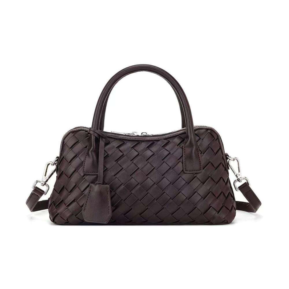 2025 Women Design New Woven Bowling Bag Single Shoulder Crossbody Boston Retro Handbag
