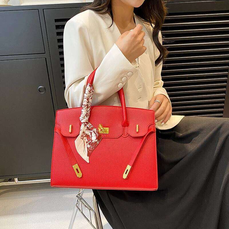 Durable Leather Handbags for Women Luxury Brand Inspired Crossbody Shoulder with Adjustable Chain Strap Ladies Bag bag