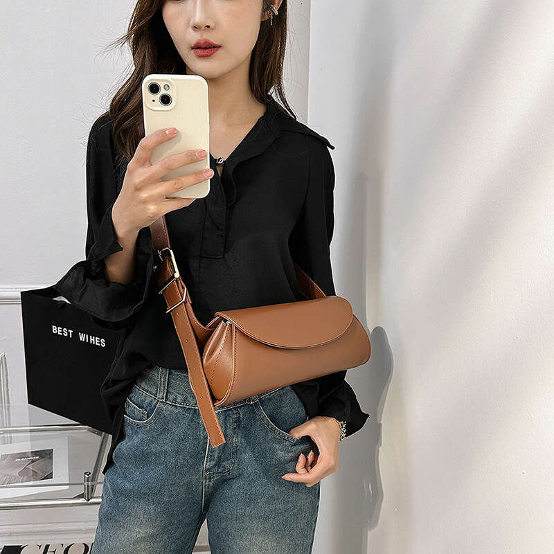 Luxury Bag Designer Bag Large Grained Leather Women Handbag Underarm Bags