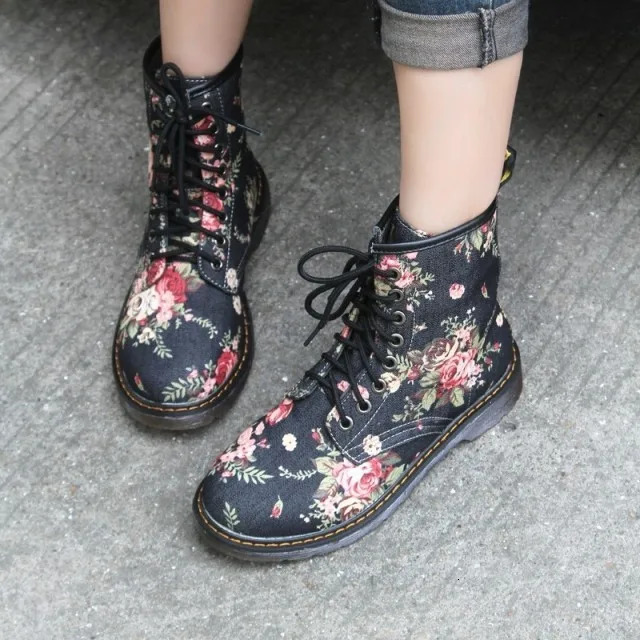 Round Toe Woman Flat Boots Boots-Women Lace Up Shoes Low 2025 Fashion Ankle Cowboy Rock Riding Fabric Floral Ret 250723