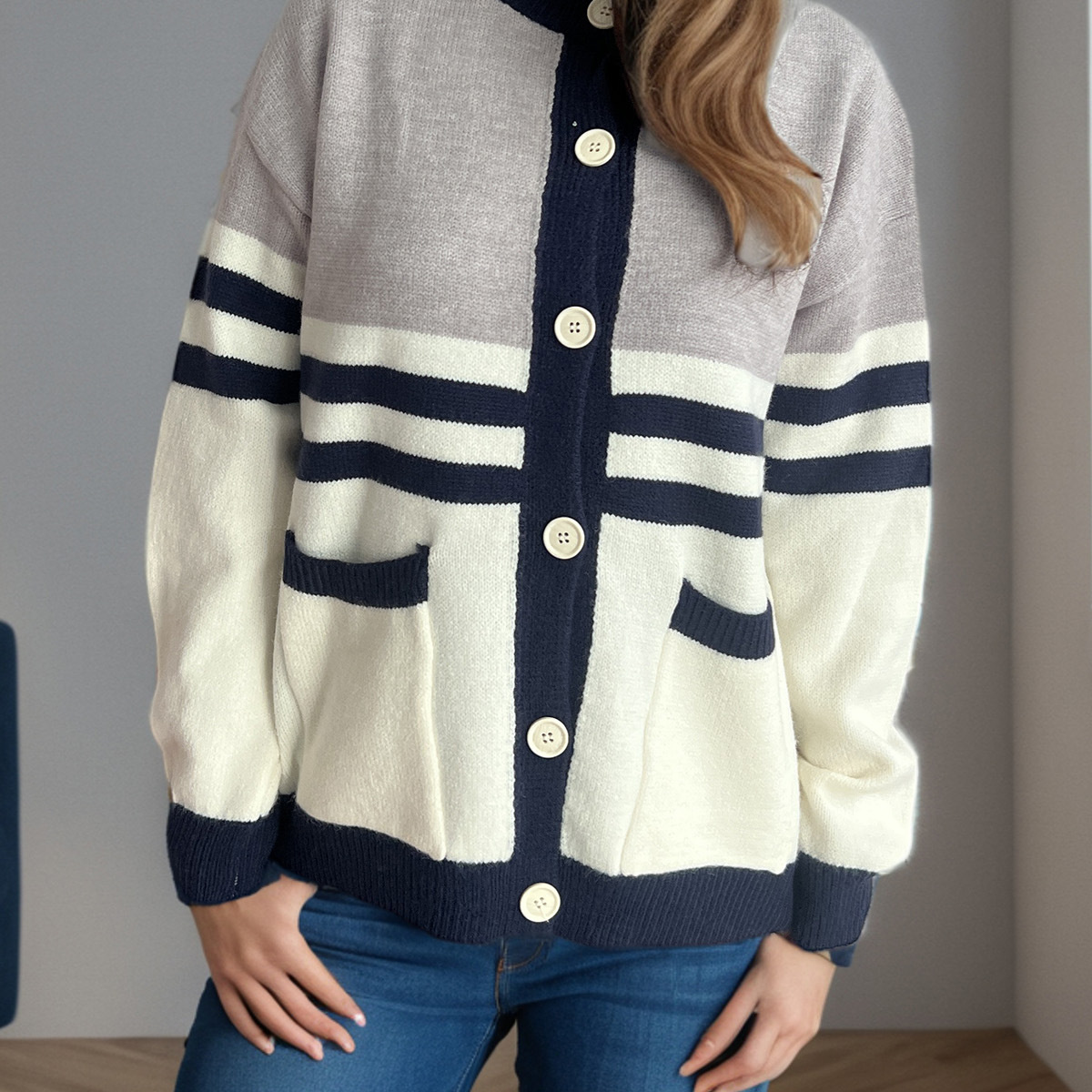 hot Free shipping designer sweater for women Casual and fashionable sweater simple and slim fit knit base sweater