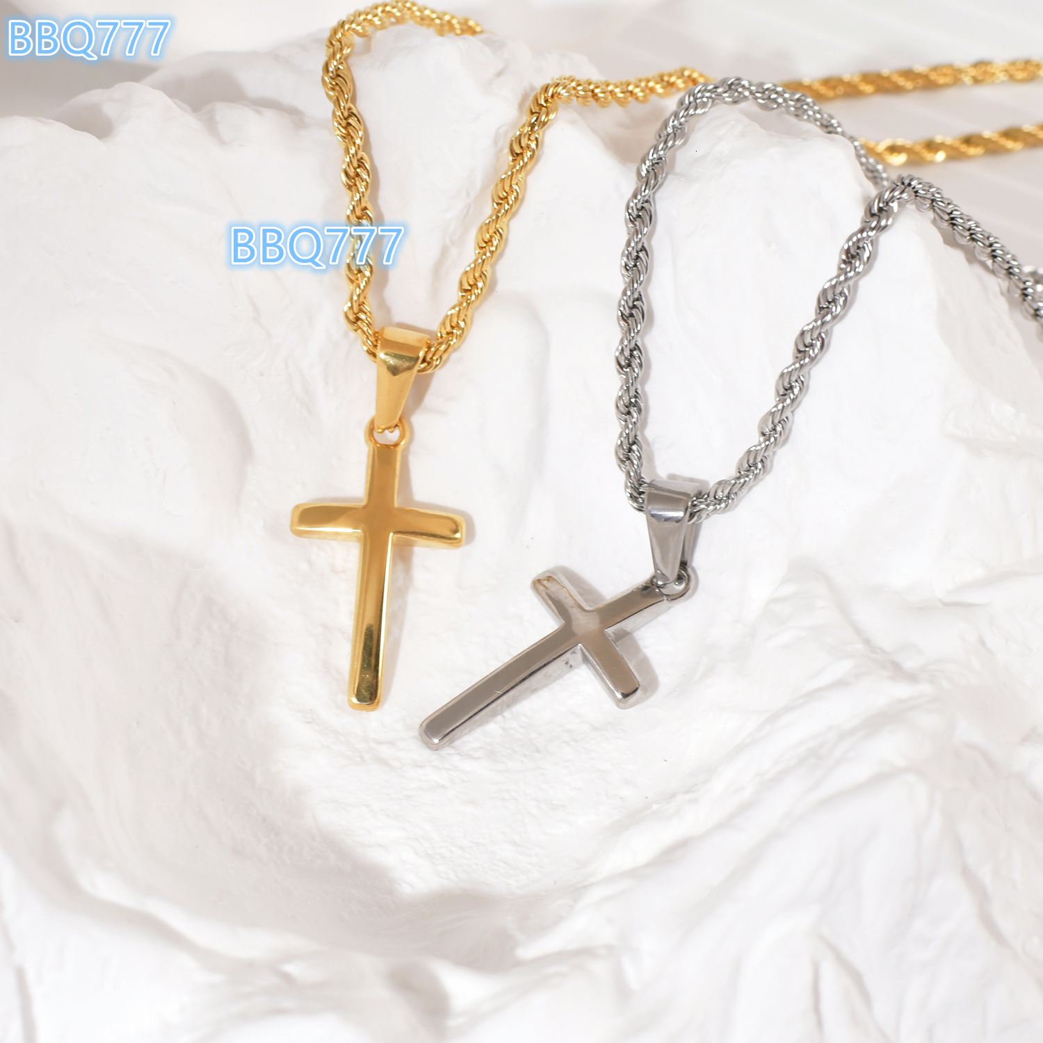 Minimalist Jewelry Stainless Steel Cross Pendant Necklace Hip Hop Gold Plated Cross Necklace for Men Women