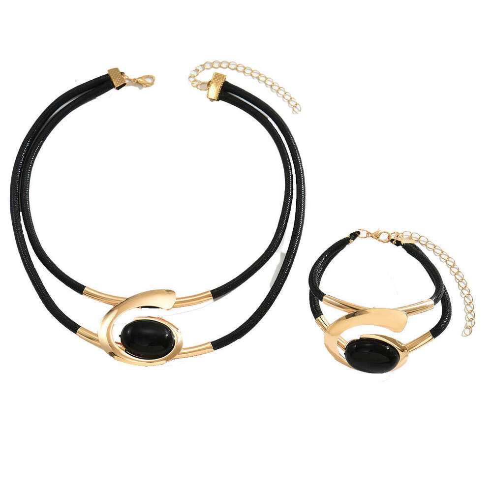 INS Luxury jewelry designer necklace bracelet set European style women's geometric jewelry niche high-end gemstone inlaid design necklace bracele