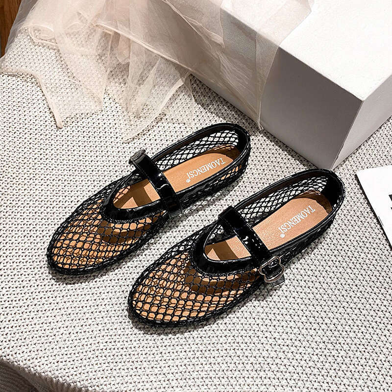 35-43 Breathable Mesh Flat One Strap Single Shoes Mary Jane Sandals Women
