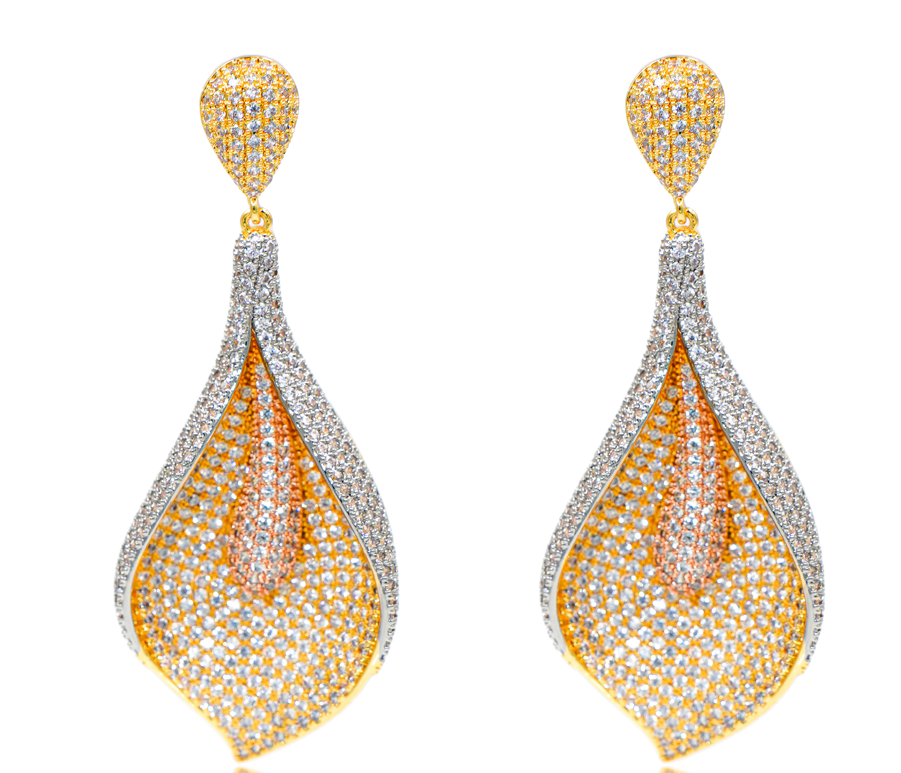 Chic Ladies' Gift Idea: Allergy-Free Pure Silver Backed Lily Blossom Pendant Earring Pair