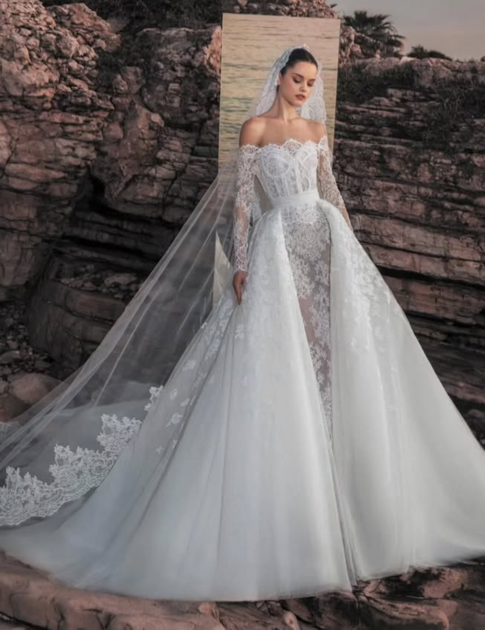 Classic Floral Lace Wedding Veil for Brides Cathedral White Ivory Applique Edge Bridal Veils Tulle 1 Tier With Comb Bride Accessories Custom Made