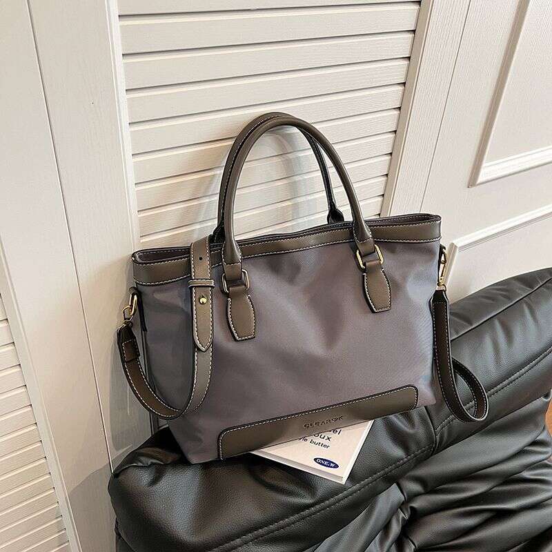 toteBag Shoulder bag ROSE NOIRE Large Capacity Commuter For Women New Versatile Shoulder Crossbody Internet Celebrity Student Class Tote Bag