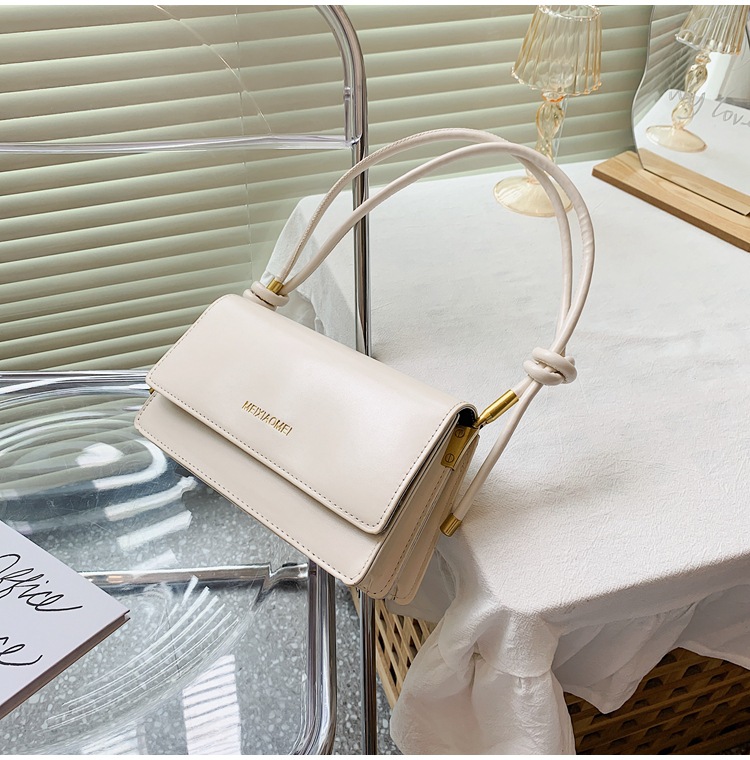 Chic Fashionable Baguette Handbag for Ladies Trendy Multifunctional Clutch & Shoulder Satchel