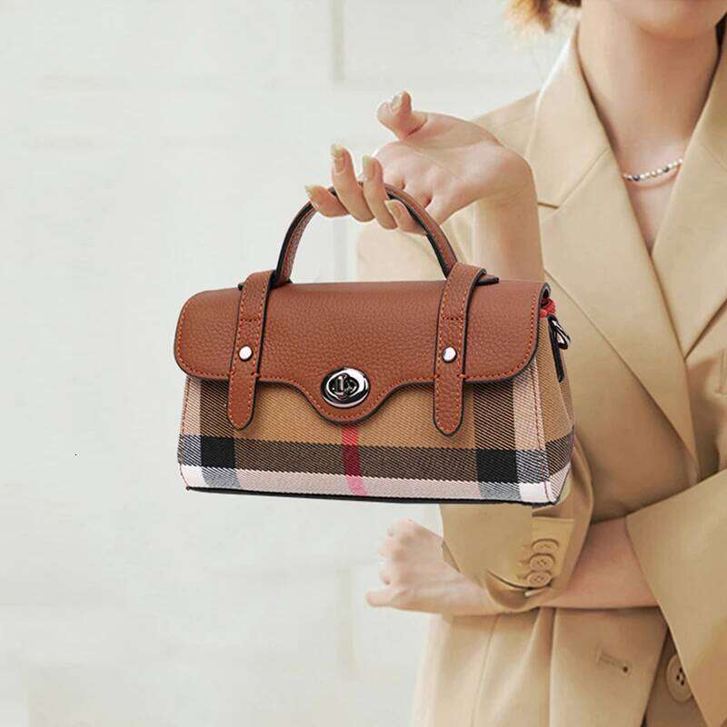 Aidrani Classic plaid single shoulder crossbody bag, canvas patchwork cowhide mini bagFashionable backpackFashionable backpack