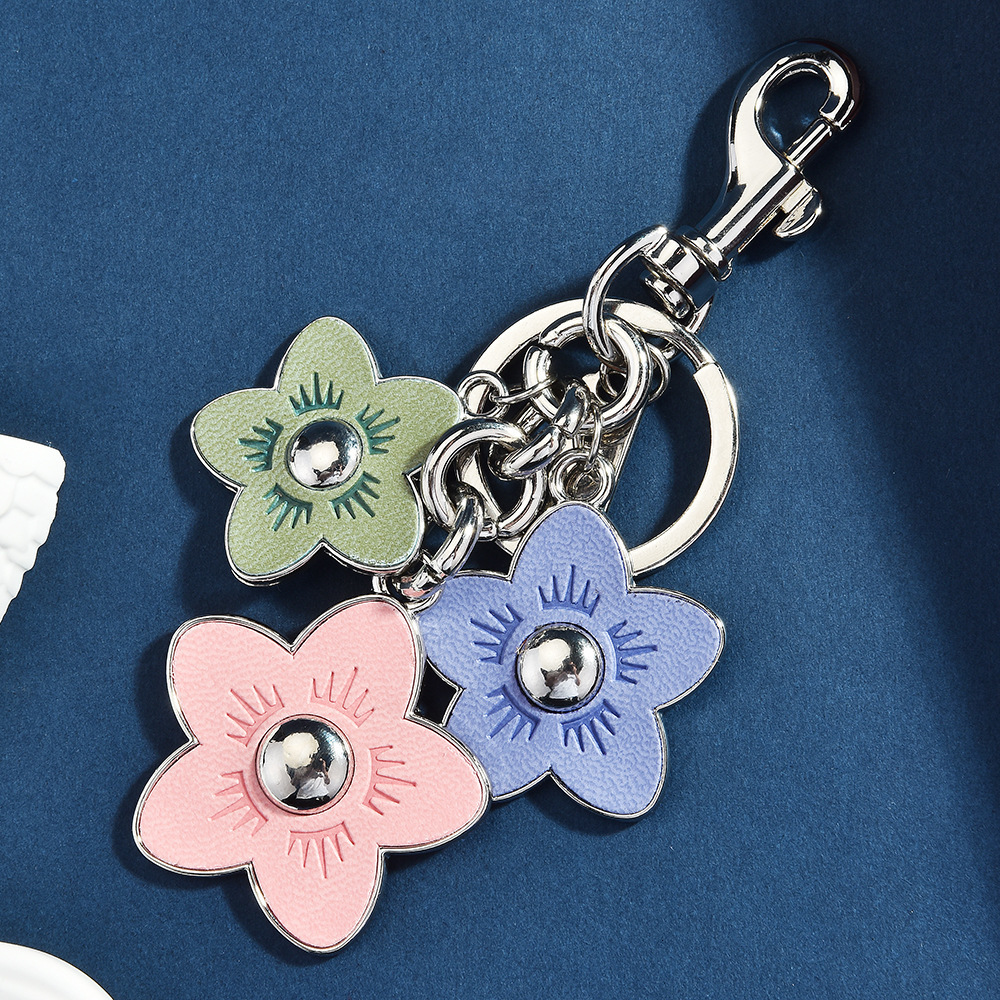 Cherry Heart Small Pendant Keychain Bag Pendant Womens Bag Accessories Exquisite Car Keychain 250726