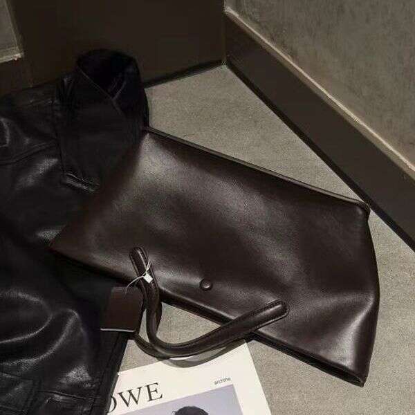 toteBag Shoulder bag ROSE NOIRE Genuine Leather Large Capacity Handbag 2025 New Autumn Winter Commuting Tote Bag For Women