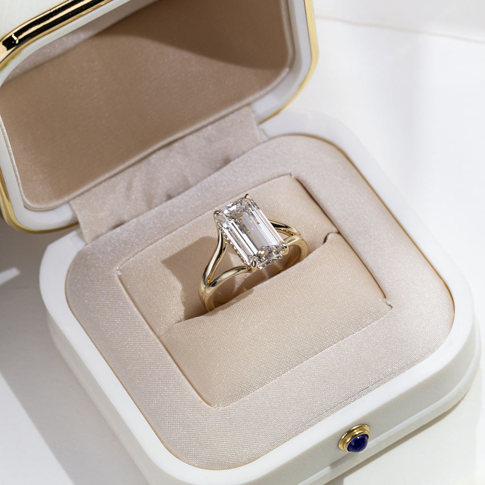 Customized Jewelry Wedding Band 18K Solid Gold 1 ct Fancy Shape Emerald Cut Lab Grown Diamond Engagement Wedding Ring