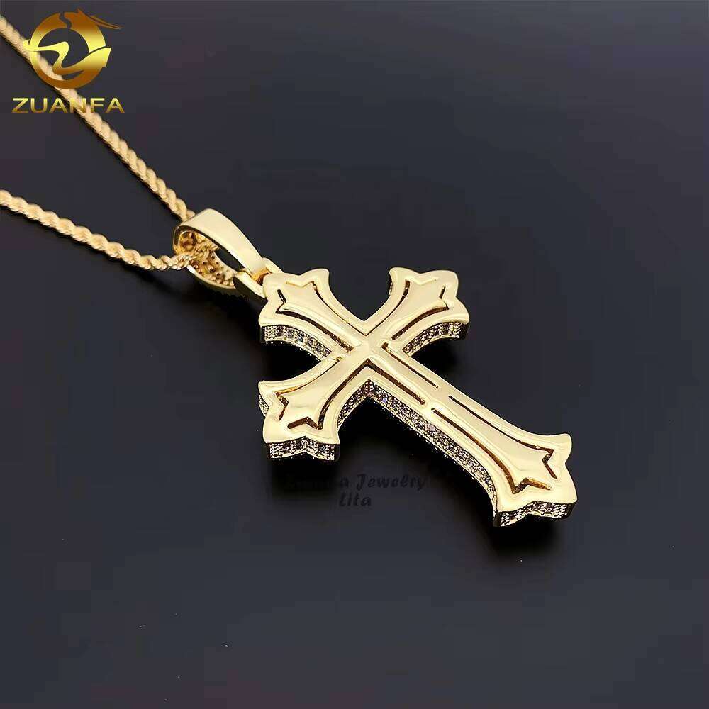 High Quality Hip Hop Sterling Sier Iced Out Charm Moissanite Cross Pendant for Men