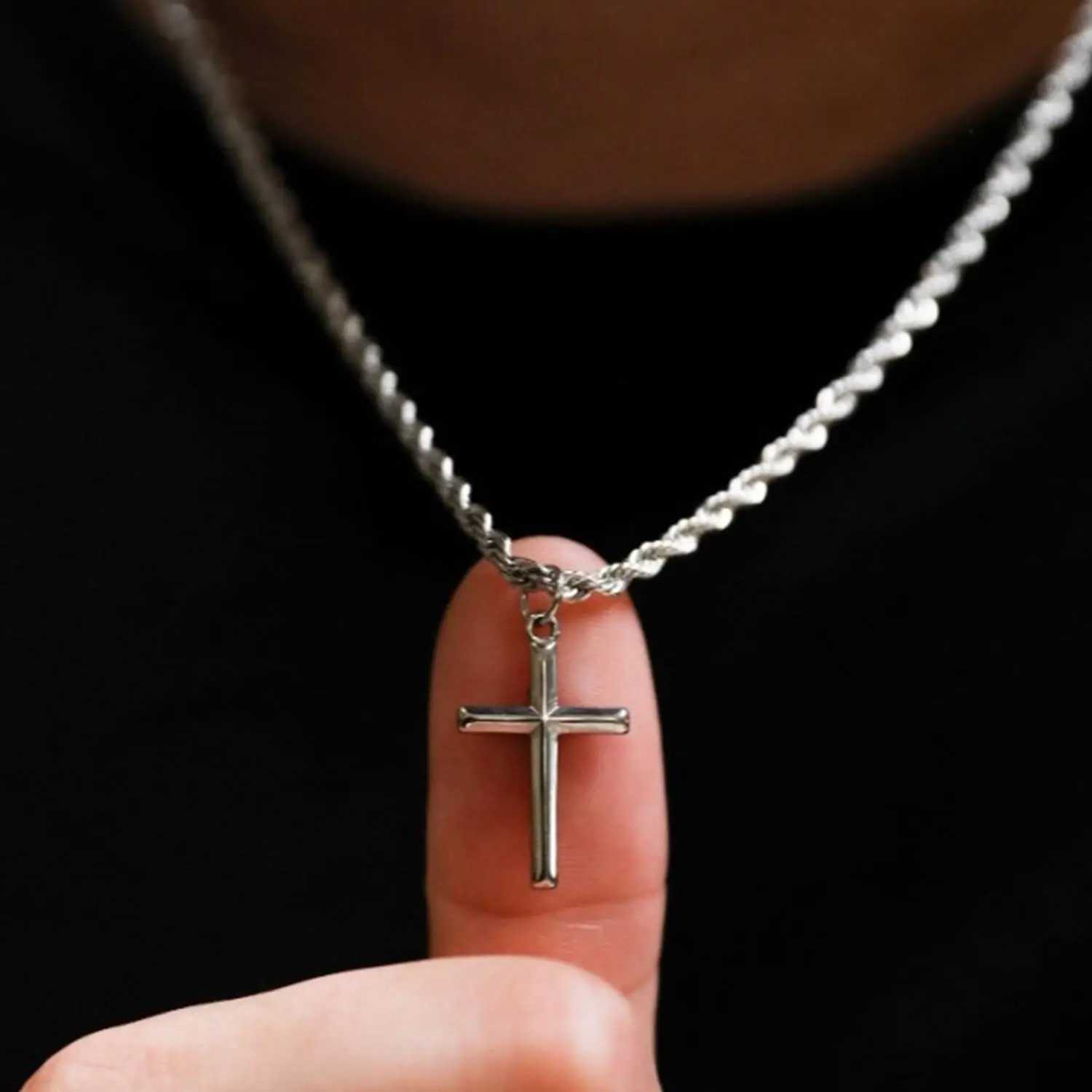 18K Gold Plated Stainless Steel Cross Pendant Necklace for Men Boys Simple Twisted Chain Fashionable Jewelry for Beach Party XJ250708