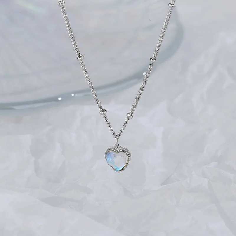 Heart Pendant Necklace for Women Silver Color Gradient Gemstones Bead Chain Fashion Jewelry Gift Z250910