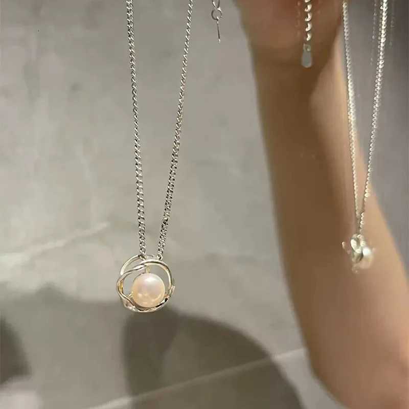 Sterling Silver Pearl Pendant Necklace Fashionable Geometric Choker for Women Girls Elegant Birthday Jewelry Gift Z250910