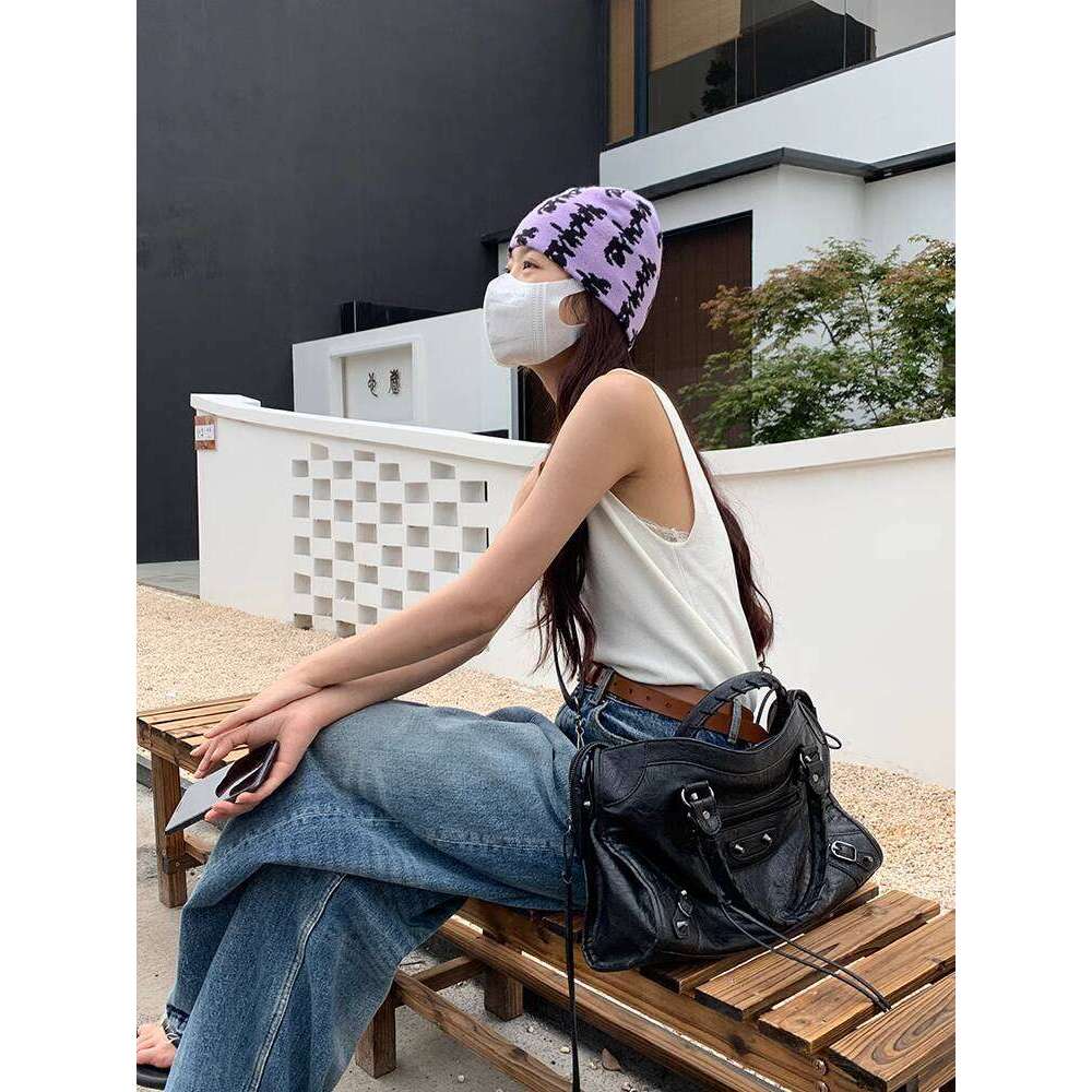Designer Bag Tote Shoulder Rivet Motorcycle ABG Hot Girl High End Large Capacity Handbag Crossbody