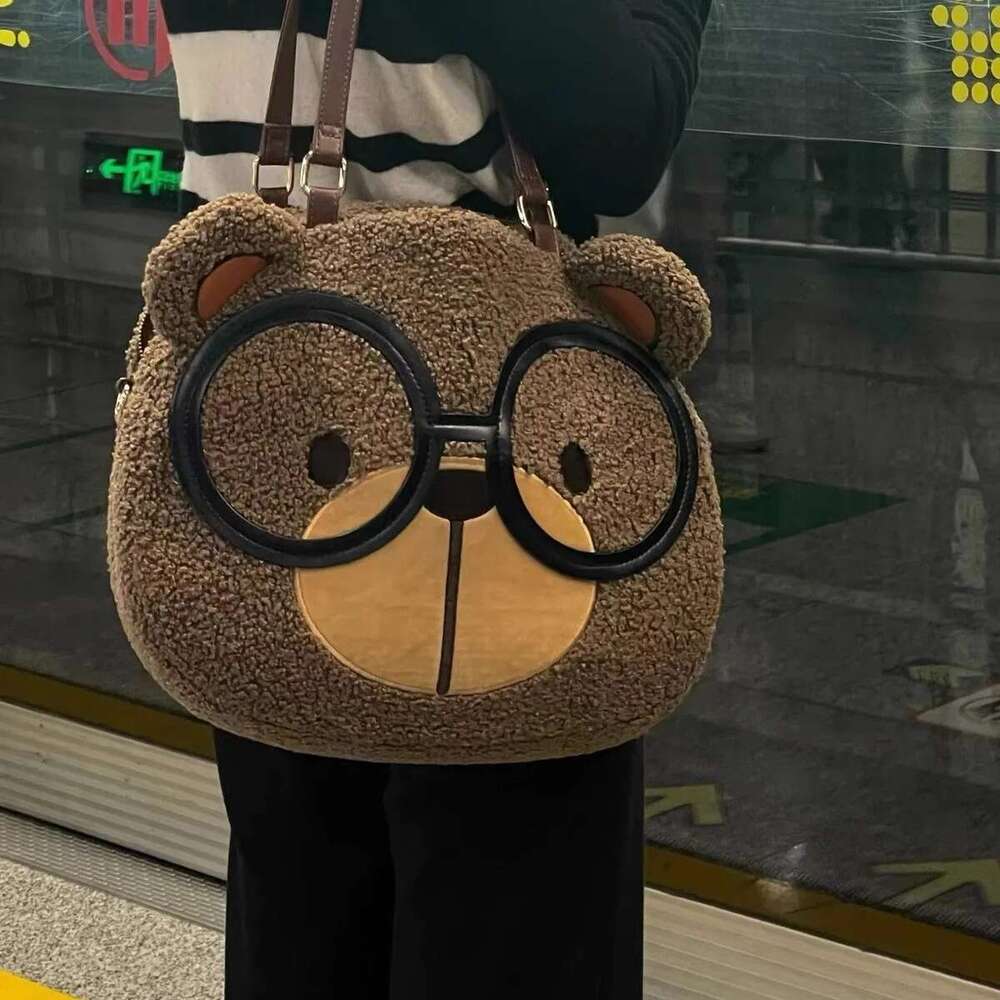 Designer Luxury Autumn And Winter New Large Capacity Cute Brown Plush Bear Handbag Shoulder Bag