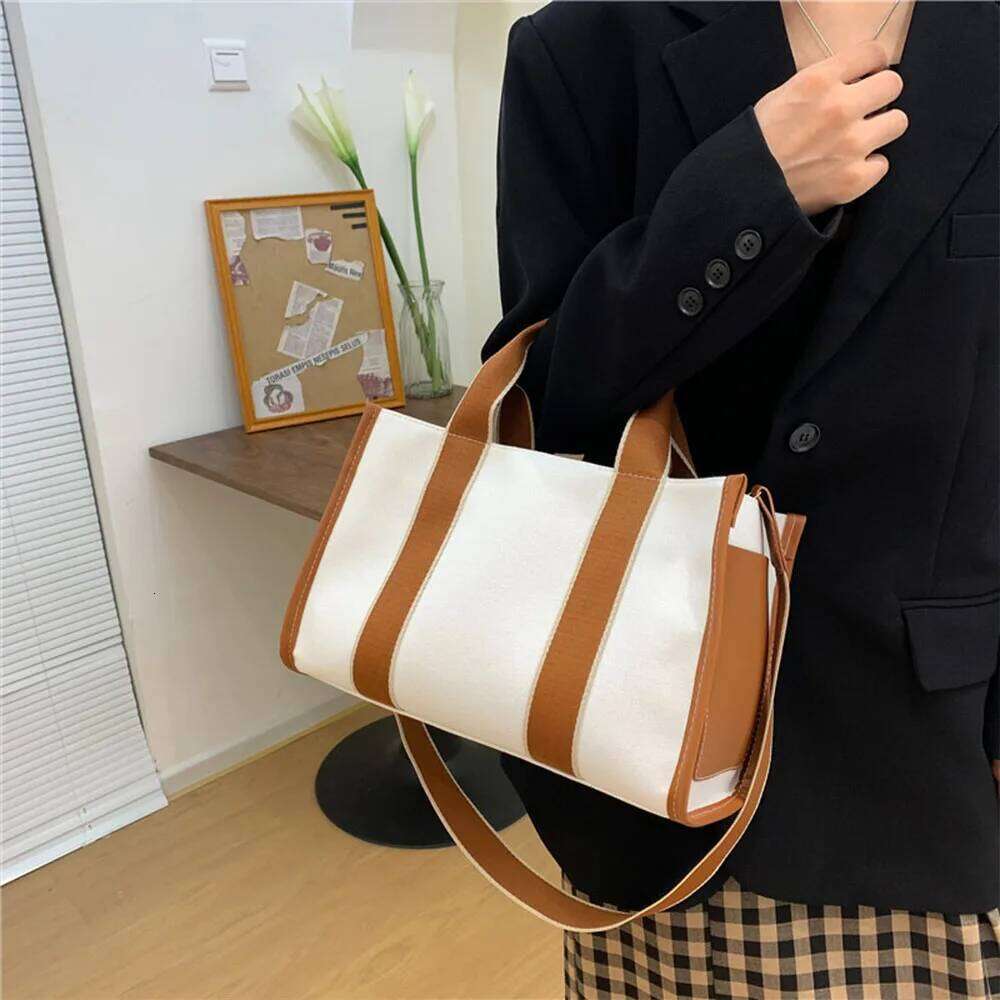 Women's Bags Designer Embroidered Fashion Canvas Large Capacity Handbag, Personalized Custom Women's Commuting Single Shoulder Crossbody Bag