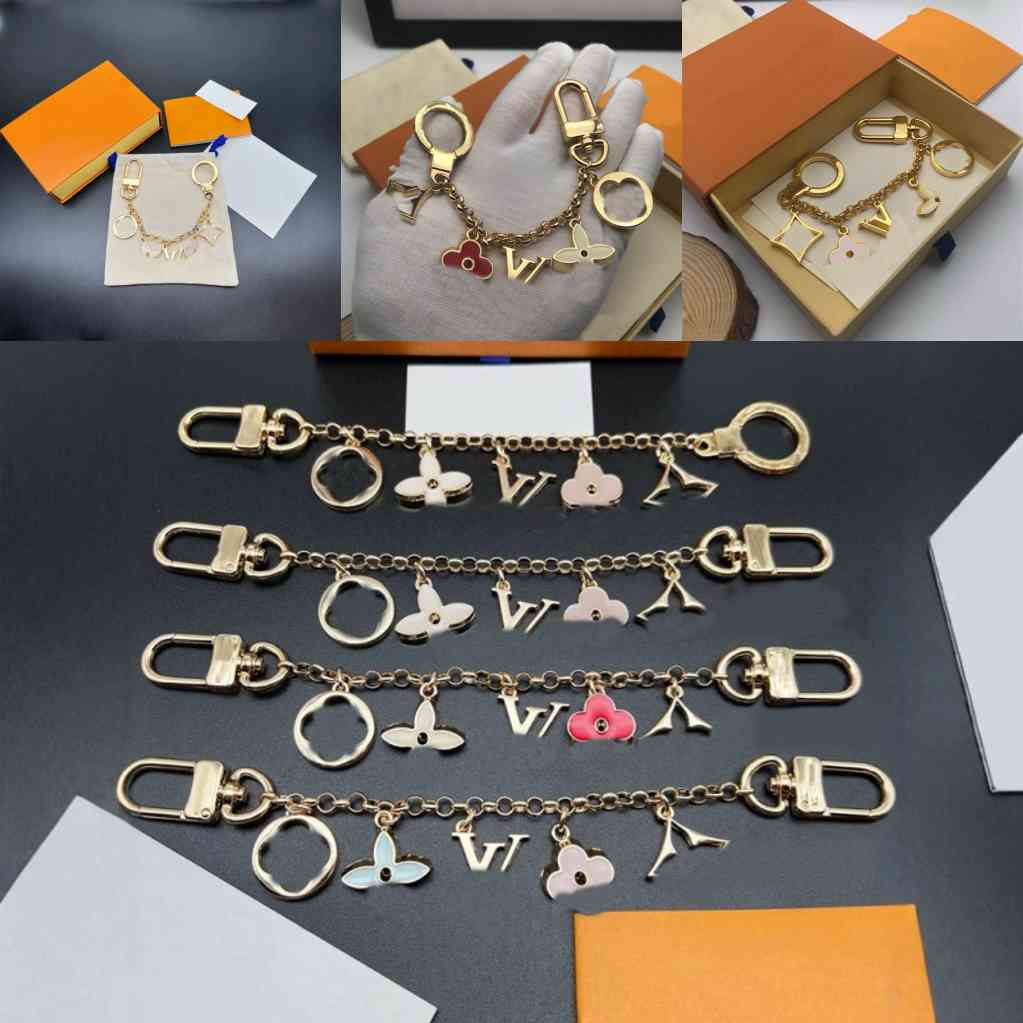 Fashion wallet key chain designer letter car keyring plated gold flower pendant bag charm designer keychain car accessories silver color double buckle sh0274