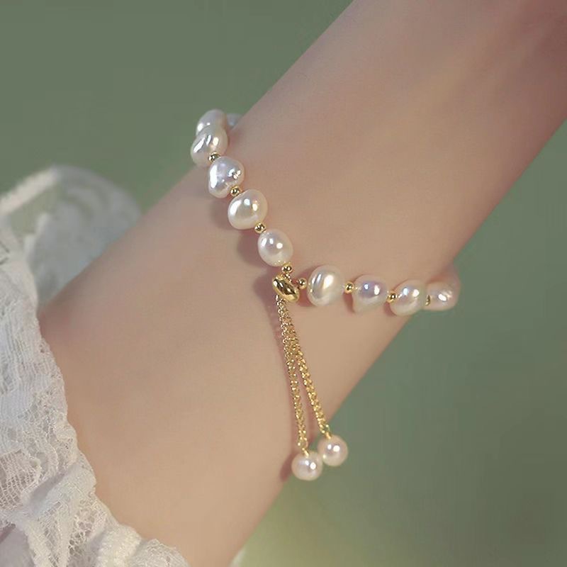 Chic Ladies' Gold Plate Pearls Bangle - Versatile Designer Accessory With Detachable Charm