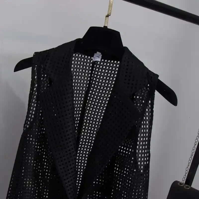 Summer VNeck Collar Black White Suit Blazer Vest Jacket Women Style Sleeveless OL Cardigan Tank Coat 250709