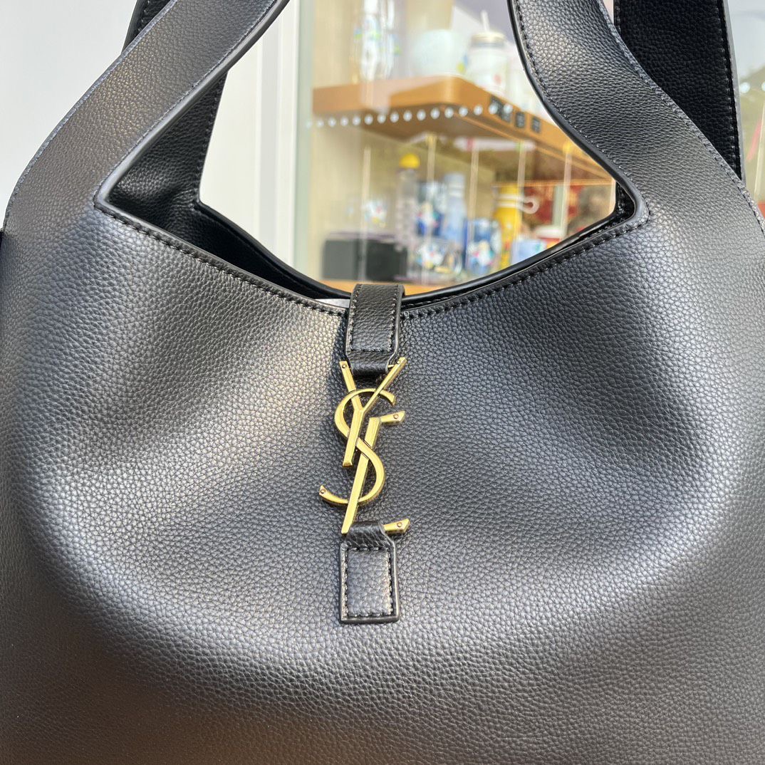 Designer bag Shoulder Bag Luxury Bag beach bag Crossbody Purse Designer 2025 New Women's bags summer woven bags small hollow bag underarm commuti