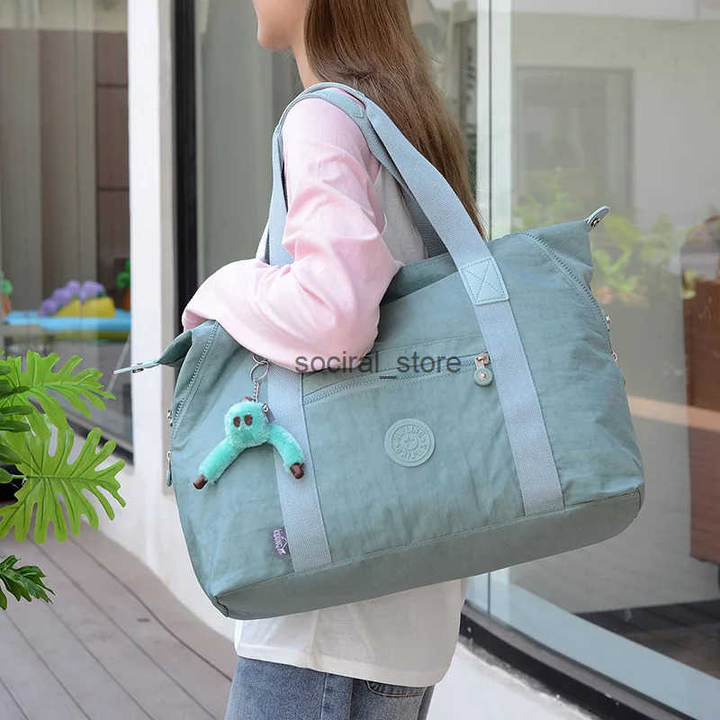 Large Capacity Washed Fabric Travel Bag Lightweight Foldable Gym Yoga Duffel with Monkey Keychain Short Trip Waterproof Tote Q0728