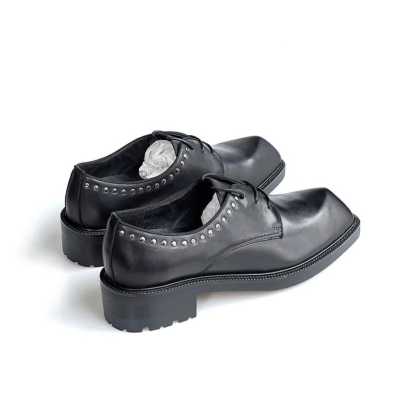 Genuine leather flat mens shoes autumn tie high-heeled thick-soled riveted leather shoes banquet formal large size men shoe 250723