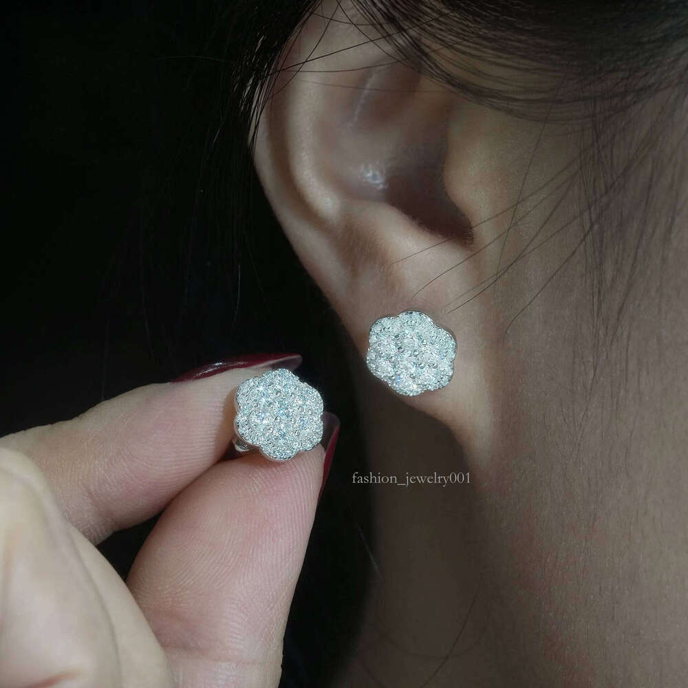 2025 Choucong Ins Top Sell Hip Hop Vintage Jewelry Genuine 100% S Sterling Sier Gold Round Cut White Moissanite Dia Party Women Flower Stud Earring Gi