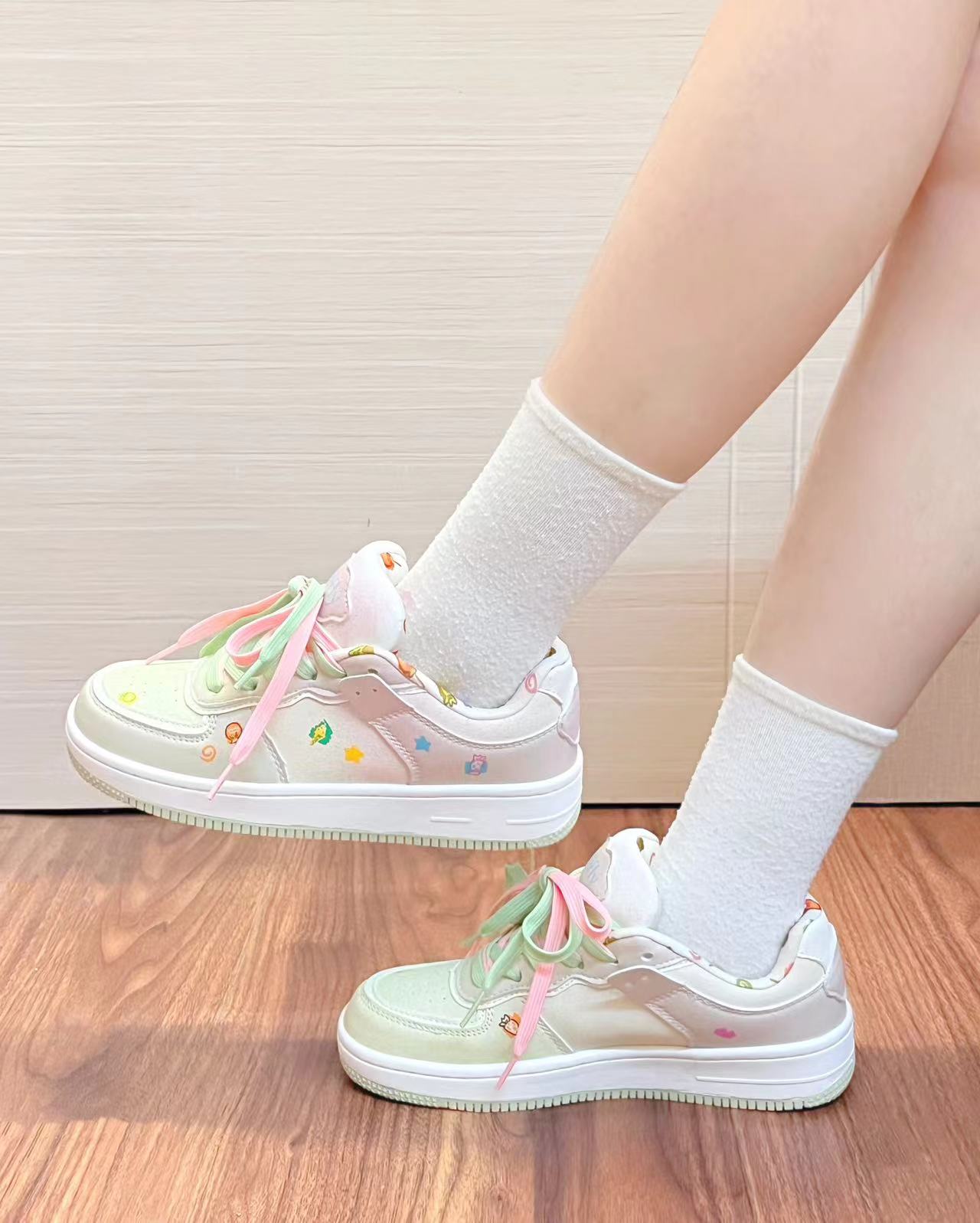 JiffFly Women's Fall/Winter Durable Sneakers with Thick Sole for Kids & Students